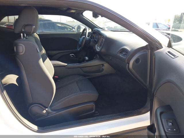 Dodge Challenger Sxt 2018 2C3CDZAG0JH245822 Image 5