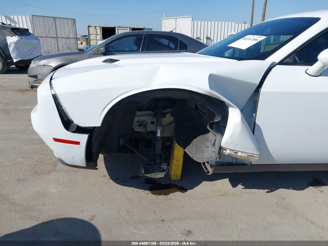 Dodge Challenger Sxt 2018 2C3CDZAG0JH245822 Image 6
