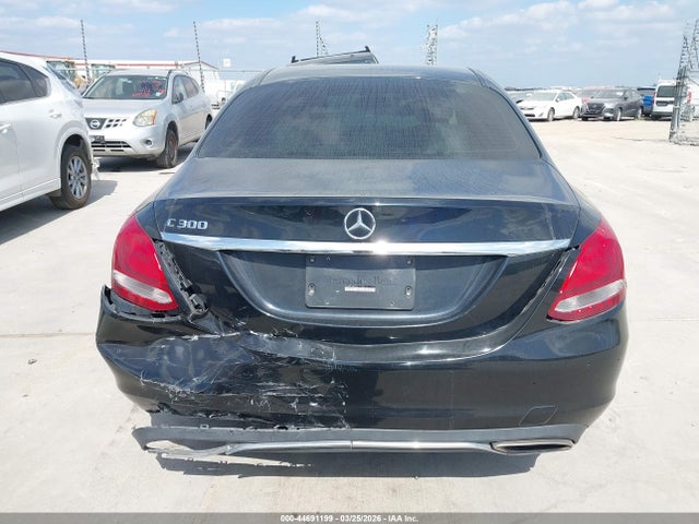 44691199 :رقم المزاد ، 55SWF4JB3HU217599 vin ، 2017 Mercedes-benz C 300 مزاد بيع