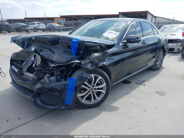 44691199 :رقم المزاد ، 55SWF4JB3HU217599 vin ، 2017 Mercedes-benz C 300 مزاد بيع