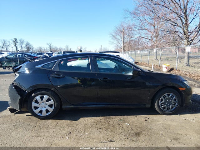 Продажа на аукционе авто 2016 Honda Civic Lx, vin: 19XFC2F5XGE017714, номер лота: 44691217