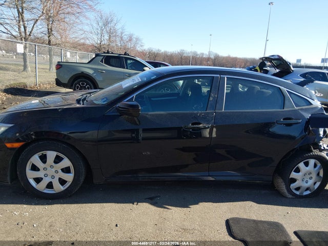 Продажа на аукционе авто 2016 Honda Civic Lx, vin: 19XFC2F5XGE017714, номер лота: 44691217
