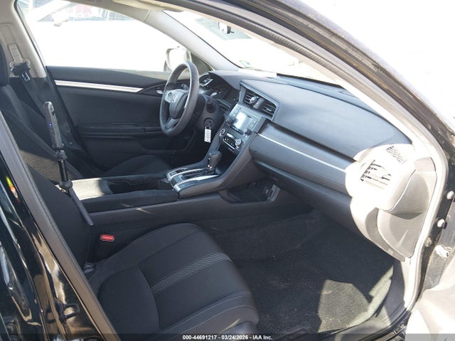 Продажа на аукционе авто 2016 Honda Civic Lx, vin: 19XFC2F5XGE017714, номер лота: 44691217