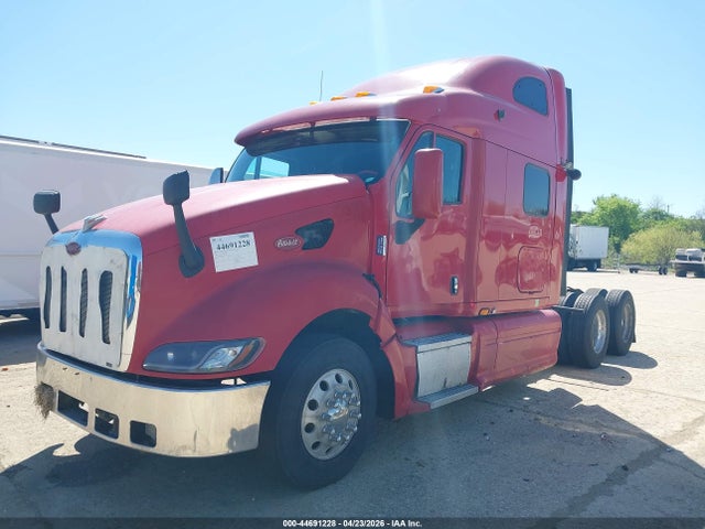 44691228 :رقم المزاد ، 1XP7DB9X16D652379 vin ، 2006 Peterbilt 387 مزاد بيع