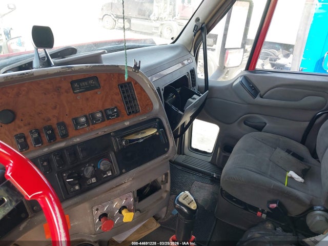 44691228 :رقم المزاد ، 1XP7DB9X16D652379 vin ، 2006 Peterbilt 387 مزاد بيع