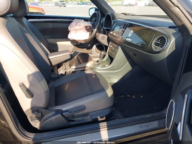 Продажа на аукционе авто 2014 Volkswagen Beetle 2.5l, vin: 3VW5X7AT2EM801016, номер лота: 44691231