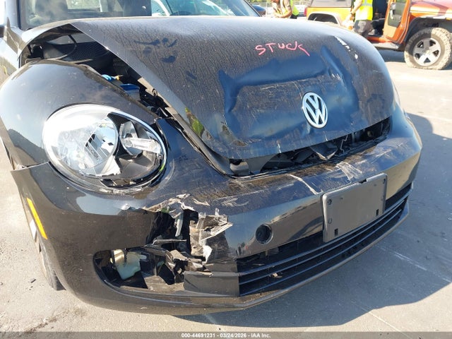 Продажа на аукционе авто 2014 Volkswagen Beetle 2.5l, vin: 3VW5X7AT2EM801016, номер лота: 44691231