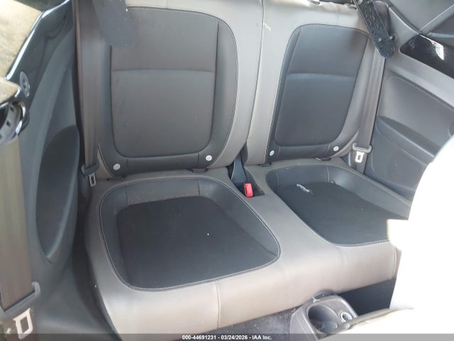 Продажа на аукционе авто 2014 Volkswagen Beetle 2.5l, vin: 3VW5X7AT2EM801016, номер лота: 44691231
