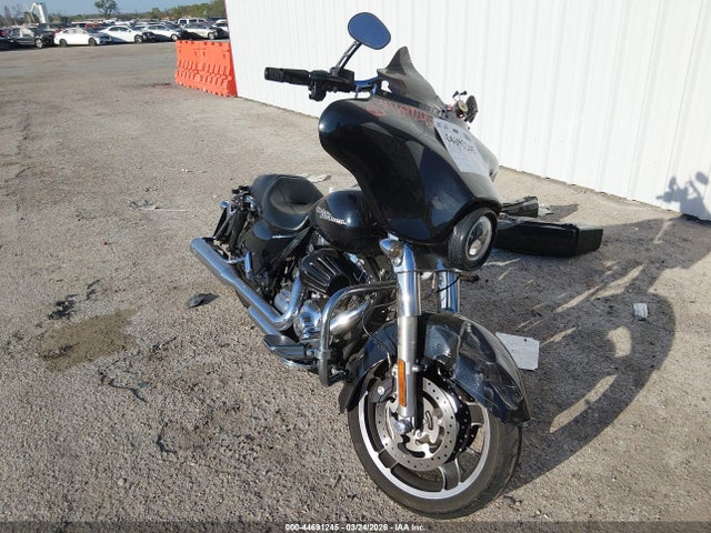 2013 HARLEY-DAVIDSON FLHX 1HD1KBM14DB666543