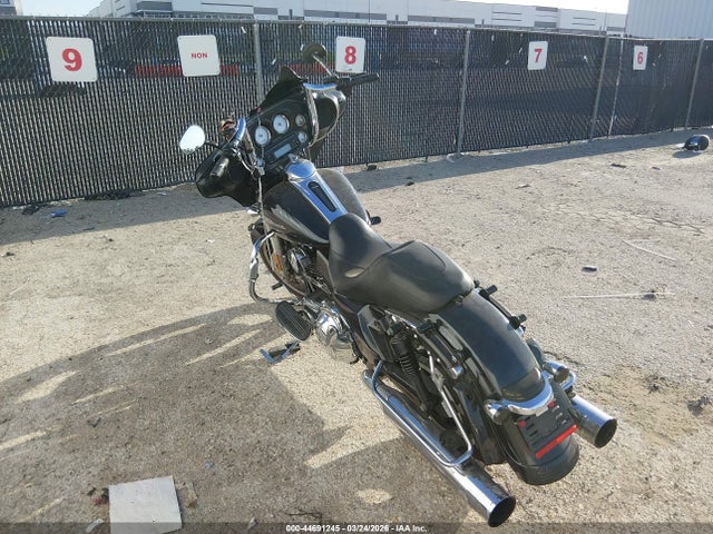 2013 HARLEY-DAVIDSON FLHX 1HD1KBM14DB666543 Photo 2