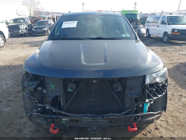 1C4RJFLG7HC951564 Jeep Grand Cherokee Trailhawk 4x4