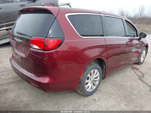 Продажа на аукционе авто 2017 Chrysler Pacifica Touring, vin: 2C4RC1DG1HR654289, номер лота: 44691266
