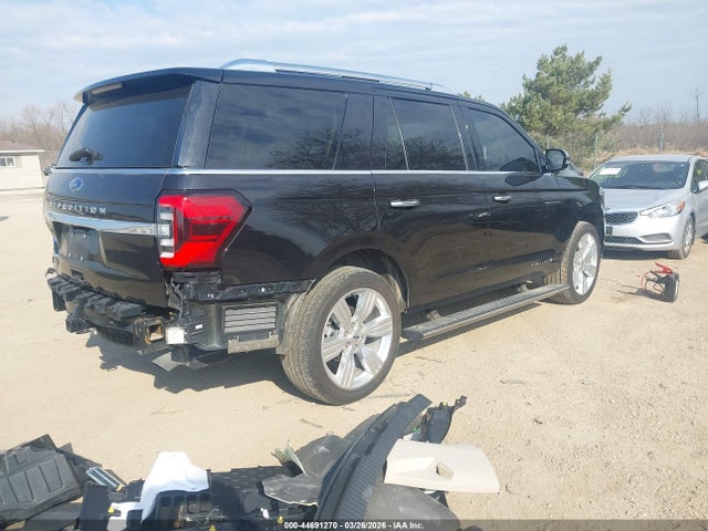 1FMJU1MT3NEA54031 Ford Expedition Platinum