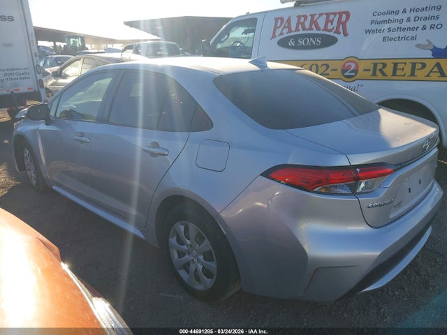 JTDEPMAE1N3031363 Toyota COROLLA LE