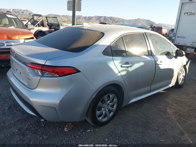 JTDEPMAE1N3031363 Toyota COROLLA LE
