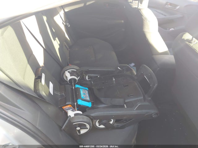 JTDEPMAE1N3031363 Toyota COROLLA LE