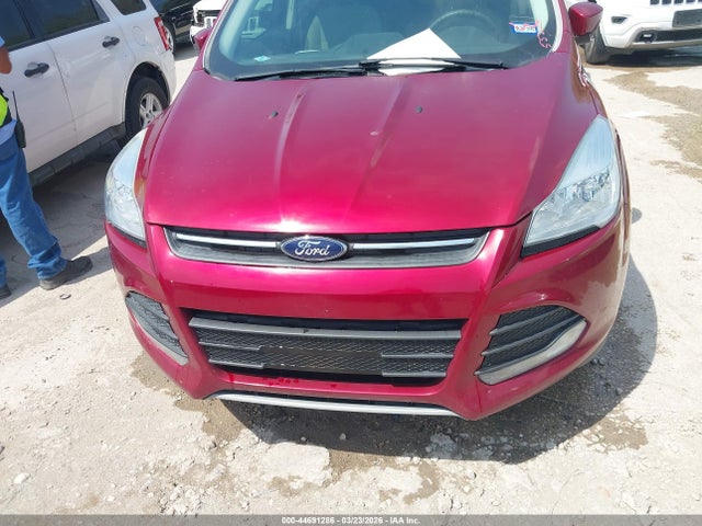 1FMCU0GXXGUB96502 Ford ESCAPE SE