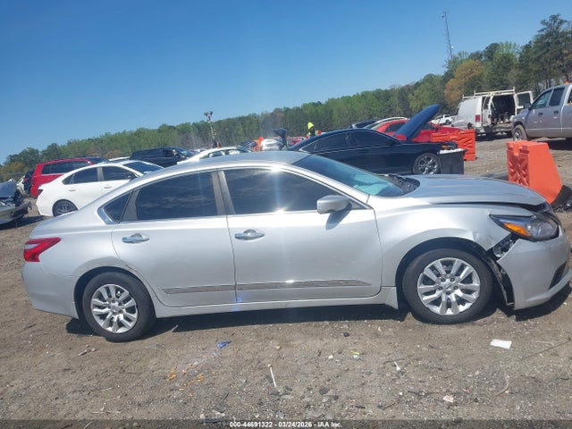 2016 Nissan Altima 2.5 S მანქანა იყიდება აუქციონზე, vin: 1N4AL3AP8GC162630, აუქციონის ნომერი: 44691322
