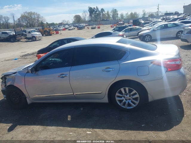 2016 Nissan Altima 2.5 S მანქანა იყიდება აუქციონზე, vin: 1N4AL3AP8GC162630, აუქციონის ნომერი: 44691322