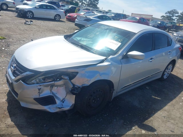 2016 Nissan Altima 2.5 S მანქანა იყიდება აუქციონზე, vin: 1N4AL3AP8GC162630, აუქციონის ნომერი: 44691322