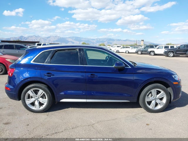 WA1BNAFY4J2017753 Audi Q5 2.0t Premium/2.0t Tech Premium