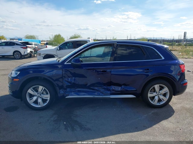 WA1BNAFY4J2017753 Audi Q5 2.0t Premium/2.0t Tech Premium