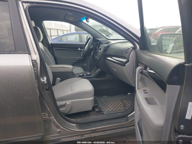 Продаж на аукціоні авто 2013 Kia Sorento Lx, vin: 5XYKT3A18DG377233, номер лоту: 44691364