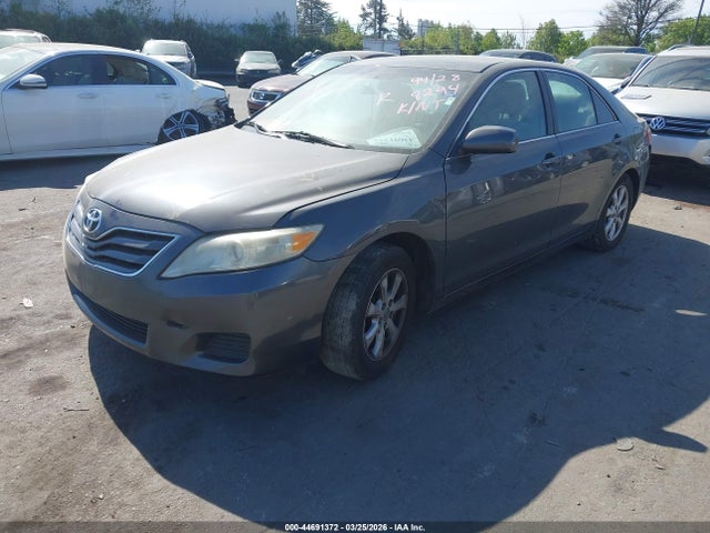 44691372 :رقم المزاد ، 4T1BF3EK1BU648294 vin ، 2011 Toyota Camry Le مزاد بيع