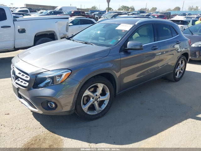 WDCTG4EB9KJ542912 Mercedes-Benz GLA 250