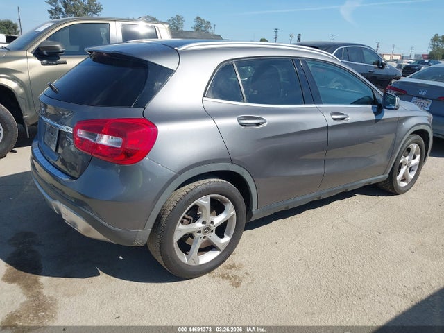 WDCTG4EB9KJ542912 Mercedes-Benz GLA 250