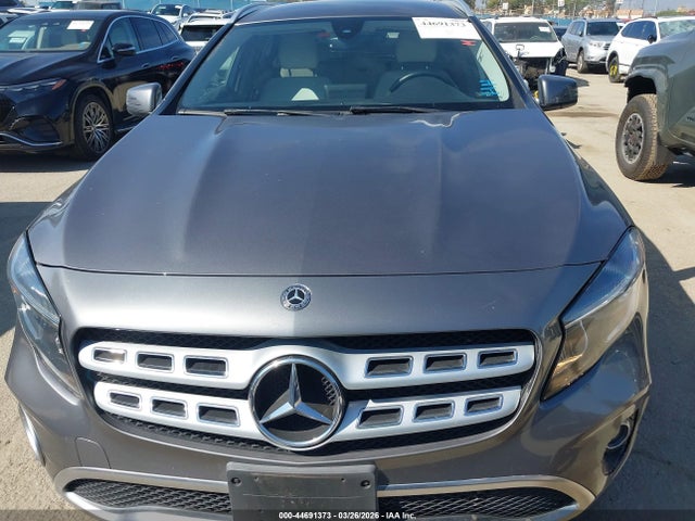WDCTG4EB9KJ542912 Mercedes-Benz GLA 250