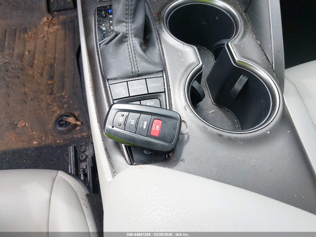 4T1G31AK6RU624995 Toyota Camry Hybrid Se