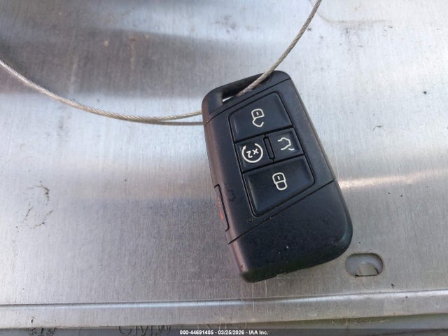 44691405 :رقم المزاد ، 1V2JR2CA3NC508414 vin ، 2022 Volkswagen Atlas 3.6l V6 Se W/technology مزاد بيع