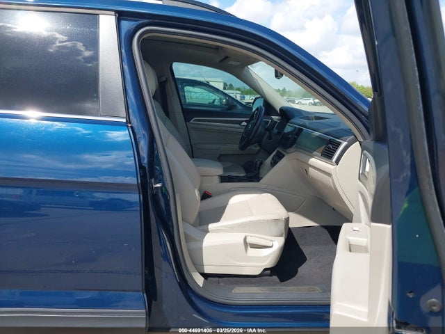 44691405 :رقم المزاد ، 1V2JR2CA3NC508414 vin ، 2022 Volkswagen Atlas 3.6l V6 Se W/technology مزاد بيع