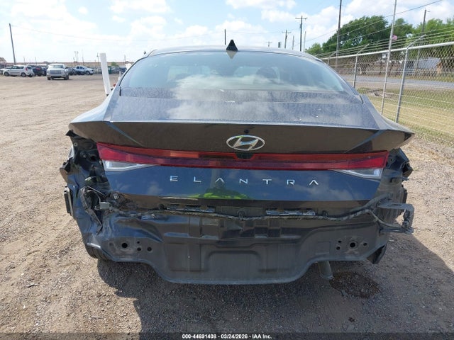 2022 Hyundai Elantra Sel მანქანა იყიდება აუქციონზე, vin: 5NPLM4AG1NH079273, აუქციონის ნომერი: 44691408