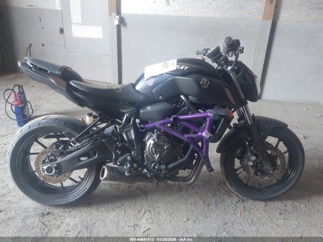 Yamaha MT07 2020 JYARM27EXLA007332 Image 11