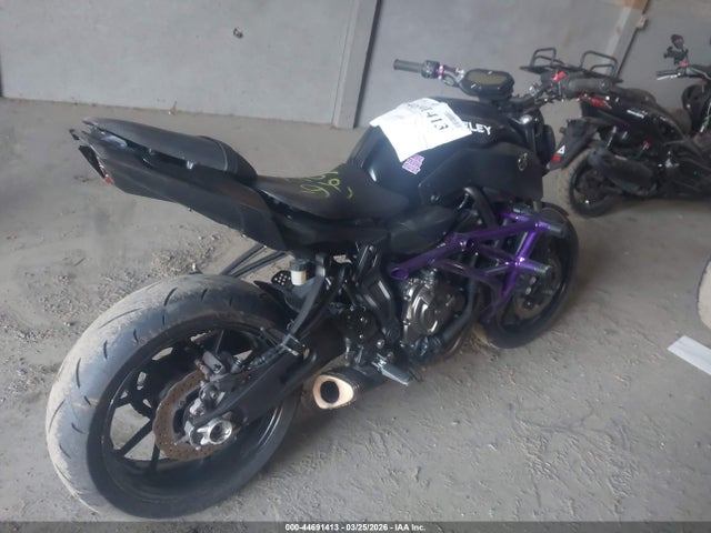 Yamaha MT07 2020 JYARM27EXLA007332 Image 4