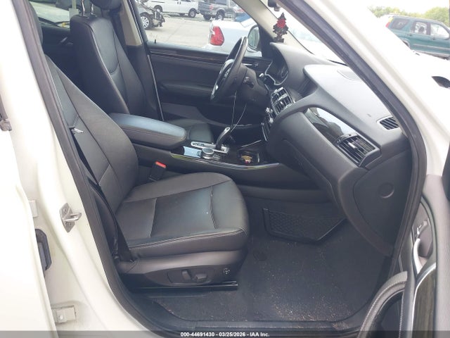 44691430 :رقم المزاد ، 5UXWZ7C34H0V90423 vin ، 2017 Bmw X3 Sdrive28i مزاد بيع