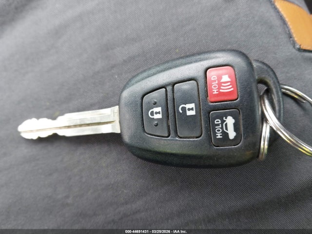 2016 Toyota Corolla S Plus მანქანა იყიდება აუქციონზე, vin: 2T1BURHE4GC533583, აუქციონის ნომერი: 44691431