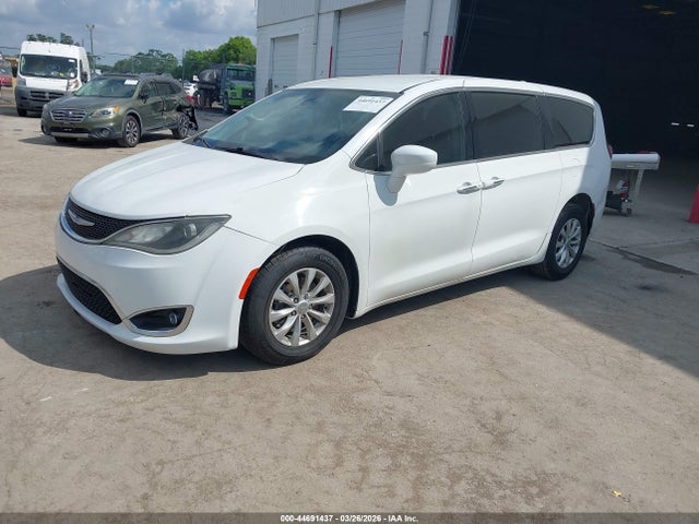 2018 CHRYSLER PACIFICA 2C4RC1FG1JR163529 Photo 1