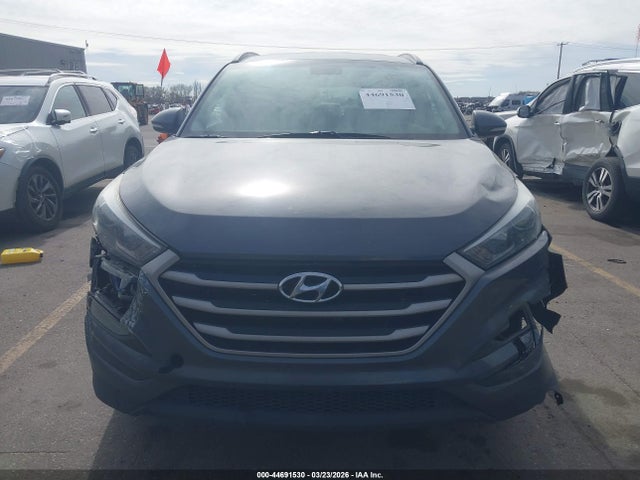 KM8J3CA46JU819535 Hyundai Tucson Sel Plus