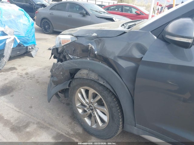 KM8J3CA46JU819535 Hyundai Tucson Sel Plus