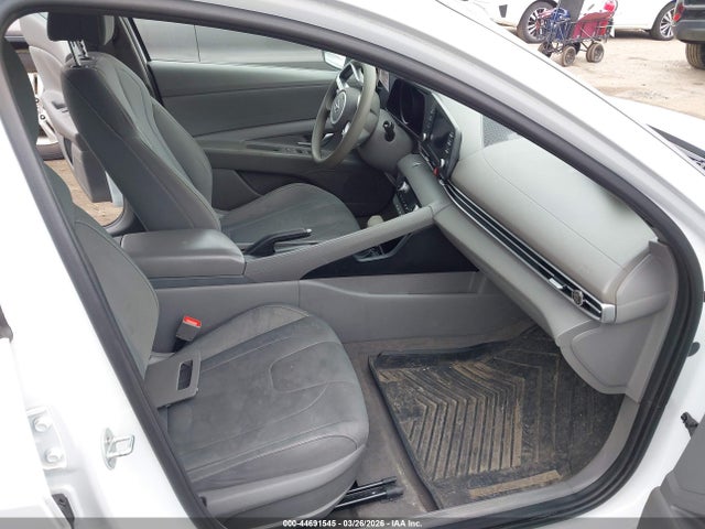 5NPLM4AG0MH031195 Hyundai ELANTRA SEL