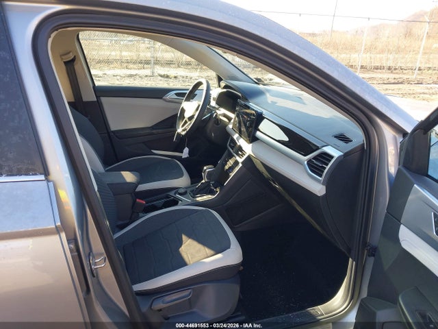 Aukcja sprzedaży 2025 Volkswagen Taos 1.5t Se, vin: 3VVVC7B22SM040800, numer aukcji: 44691553