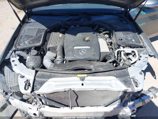 55SWF4JB3HU208594 Mercedes-Benz C 300