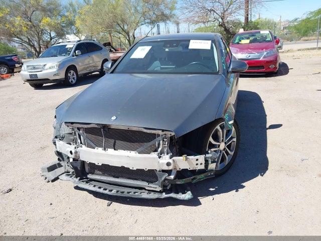 55SWF4JB3HU208594 Mercedes-Benz C 300