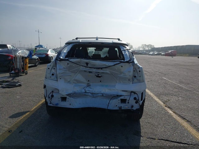 Toyota BZ4X XLE 2025 JTMABACA5SA092244 Image 17
