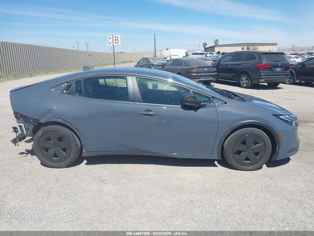 JTDACAAU3S3051321 Toyota Prius Le