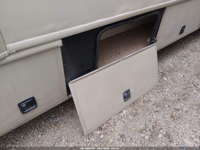 Aukcja sprzedaży 2000 Workhorse Custom Chassis Motorhome Chassis P3500, vin: 5B4LP37J3Y3316713, numer aukcji: 44691600