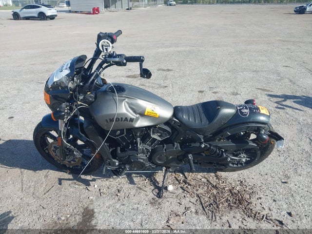 2022 Indian Motorcycle Co. Scout Rogue Sixty Abs მანქანა იყიდება აუქციონზე, vin: 56KMTC117N3189506, აუქციონის ნომერი: 44691609